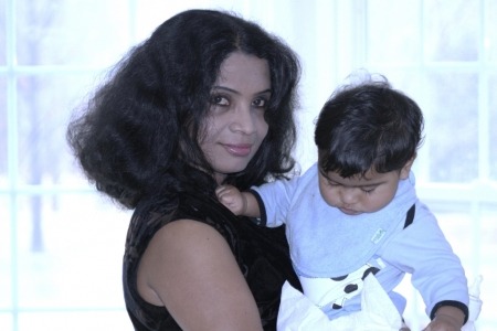 Rethy-Devi-with-baby-joshva1-960×300